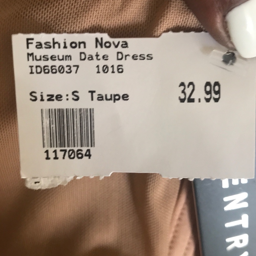 Dress - Picture 4 of 4